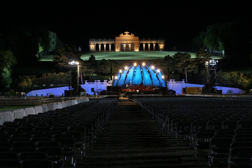 Schönbrunn 207