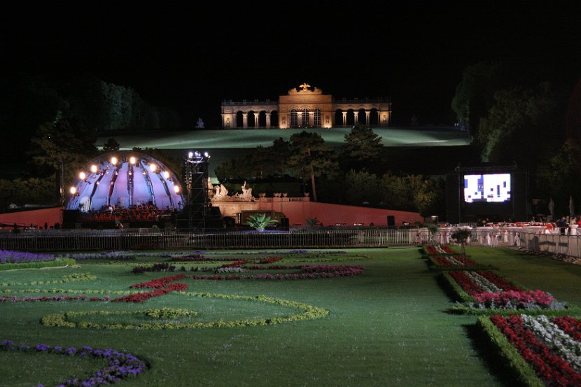 Schönbrunn 208