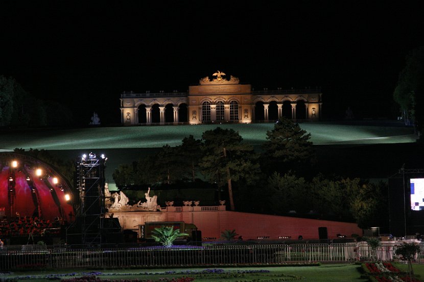 Schönbrunn 209