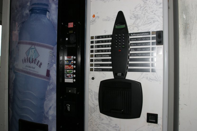 AZV216