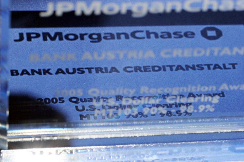JPMorgan 16
