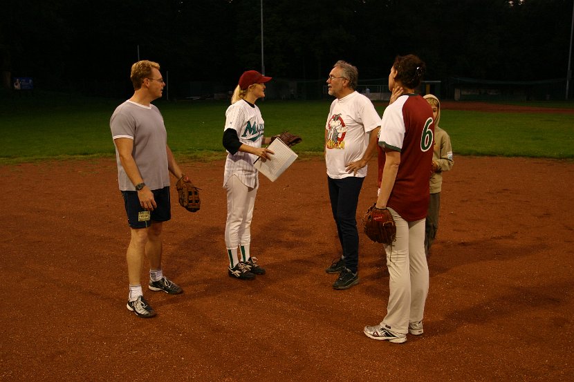 2005 09 22 Softball 789_8984