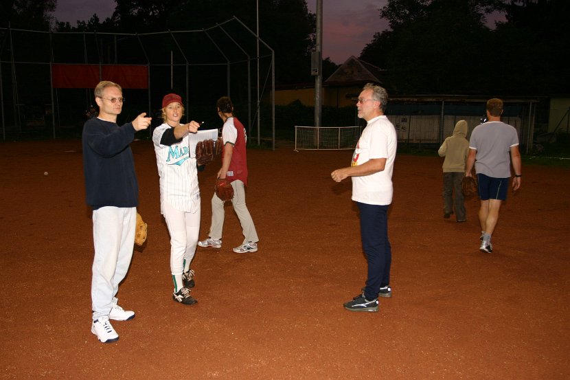 2005 09 22 Softball 789_8995