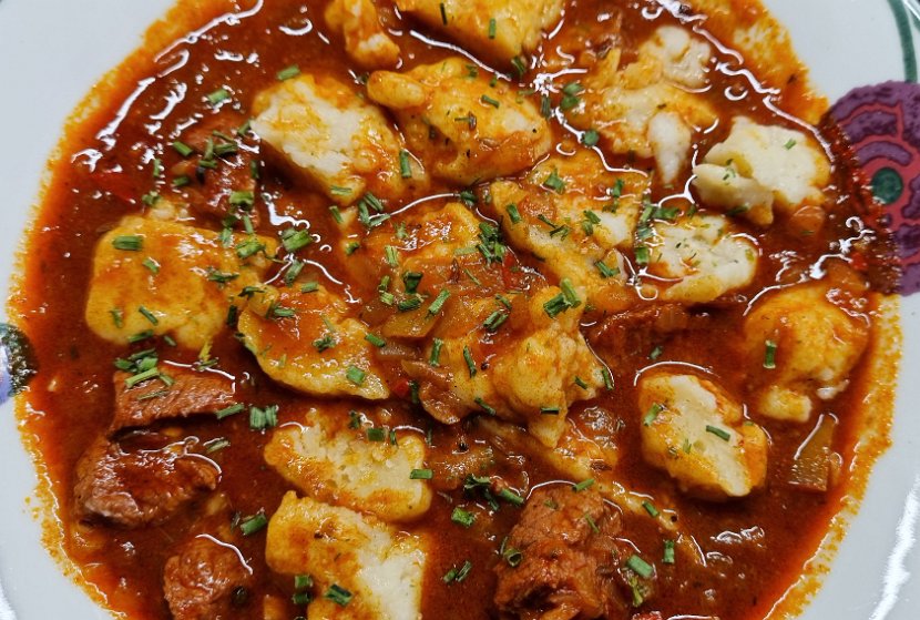 20210417_223557_Gulasch